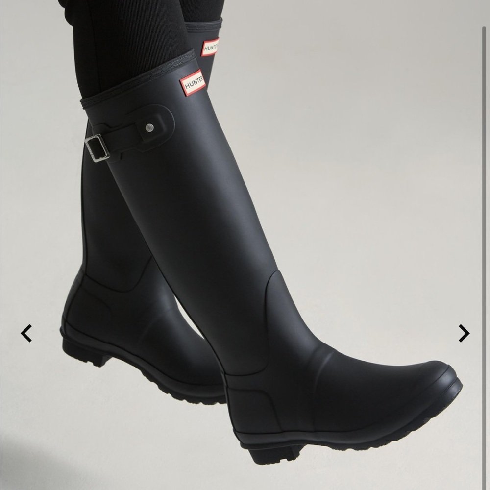 Hunter Women’s Original Tall Rain Boots - Black - Size 8
